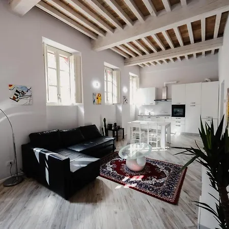 Appartement Cathedral Elegant Parme