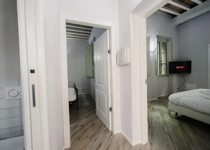 Cathedral Elegant Appartement Parme